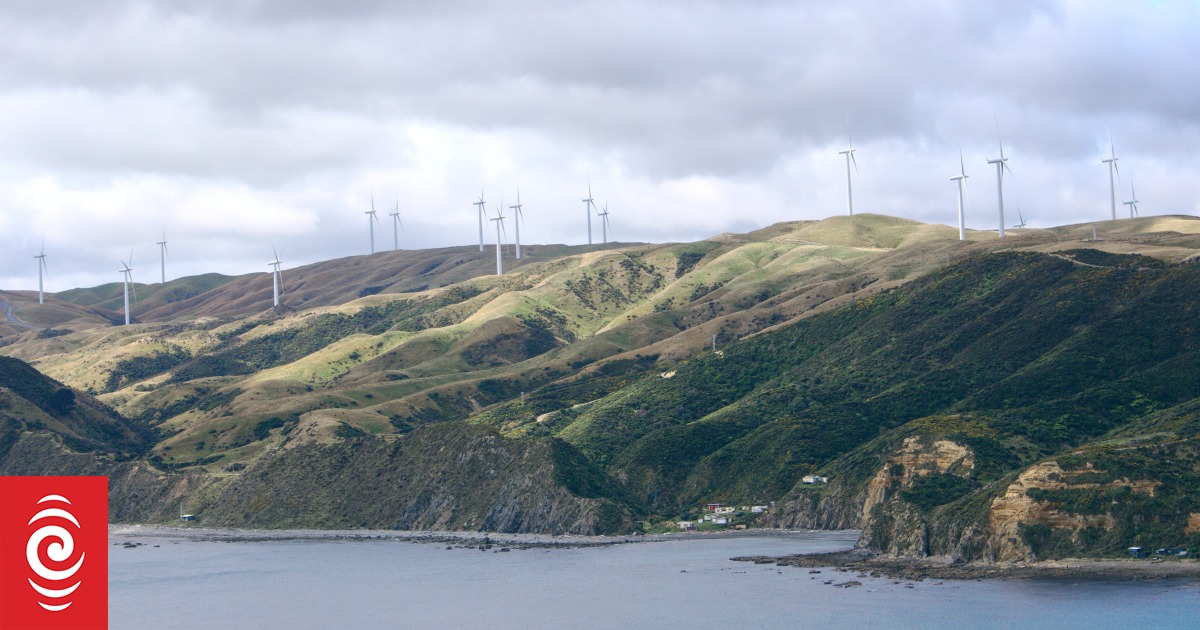 Helicopter crash near wind farm on Wellington's west coast, one injured