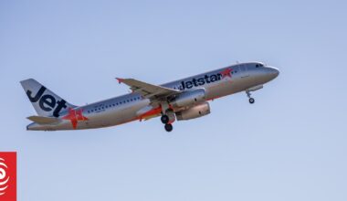 Jetstar flights to ban use of portable power banks on all flights, Air New Zealand looking into it