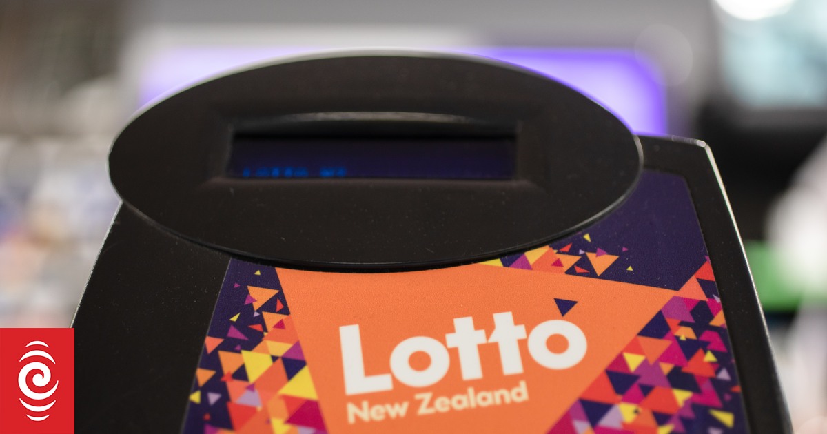 Three players share record must-win $55m Lotto prize