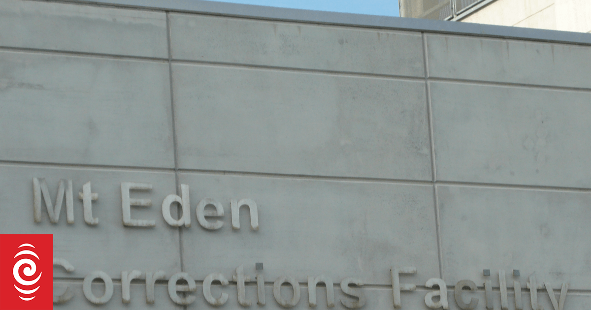 Mt Eden prisoner has been on run for four days since slipping hospital escort