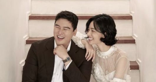Jo Hye-won Acts as Filming Director for Fiancé's Wedding Prep - 조선일보