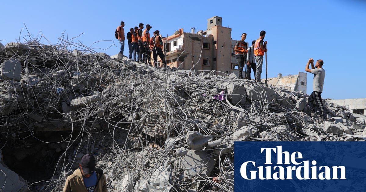 The grim task of recovering thousands of bodies from the rubble of Gaza | Gaza