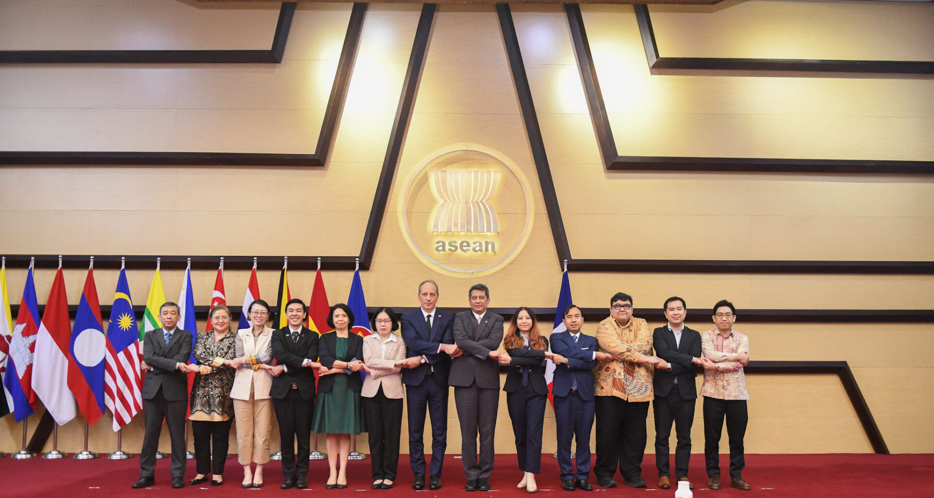 ASEAN and France Reaffirm Commitment to Strengthen Cooperation at the 5th ASEAN-France Development Partnership Committee Meeting