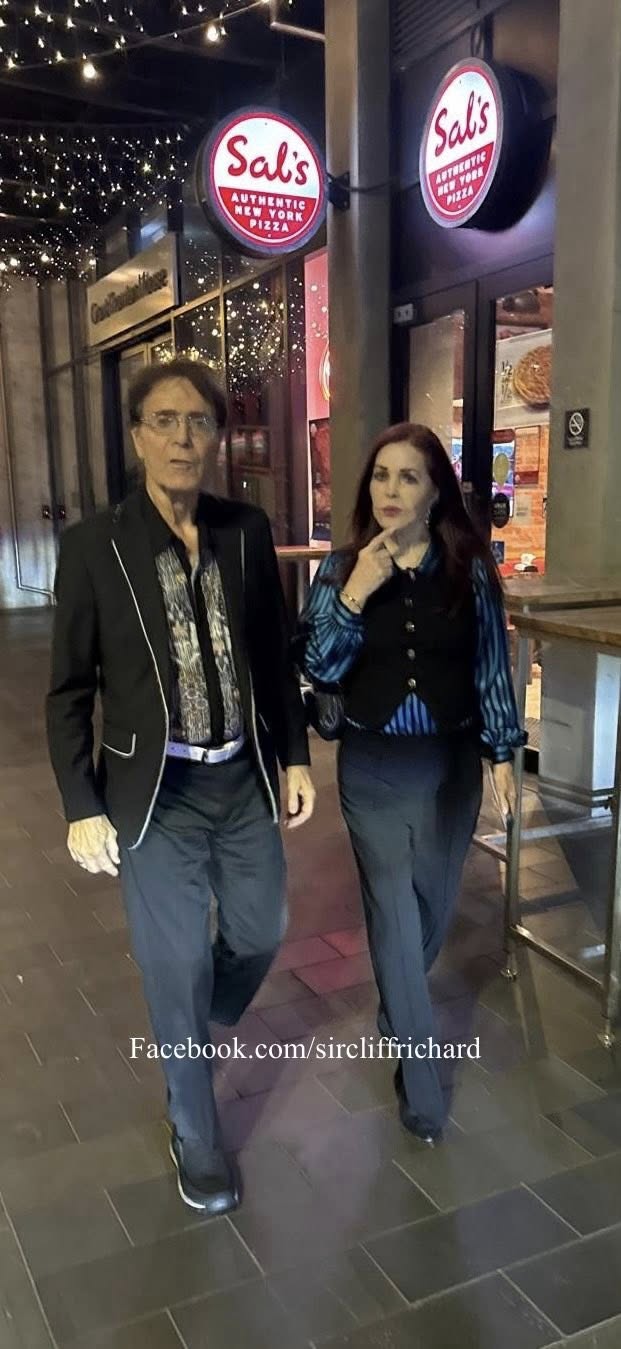 Photo: Cliff Richard 