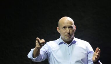 Anti-Netanyahu Bloc Unable to Form Government Without Arab Parties, Poll Shows - Haaretz