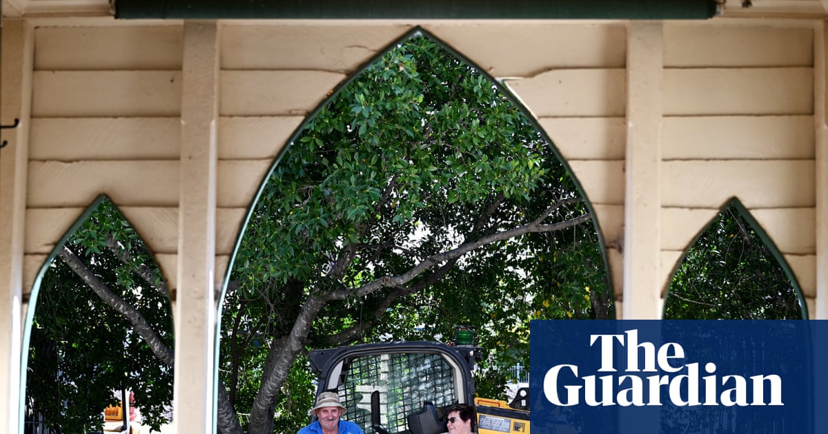 Gone to a wetter place: the Queenslanders disrupting the death industry with water cremations | Queensland