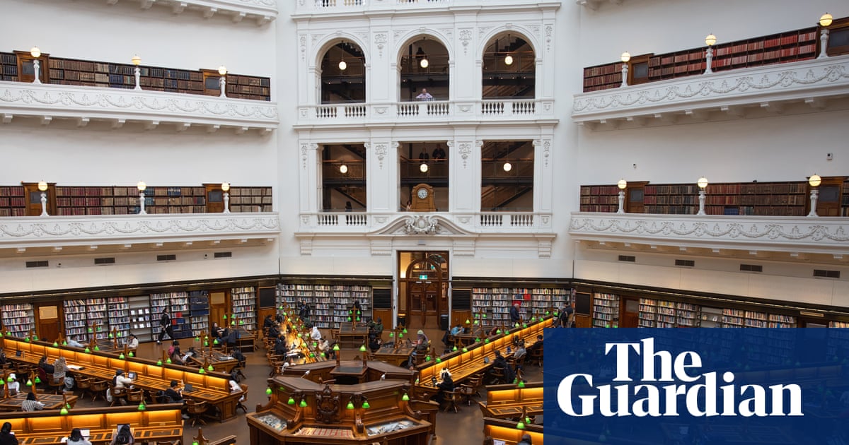 State Library of Victoria faces job cuts as staff accuse management of pursuing ‘digital vanity projects’ | Melbourne