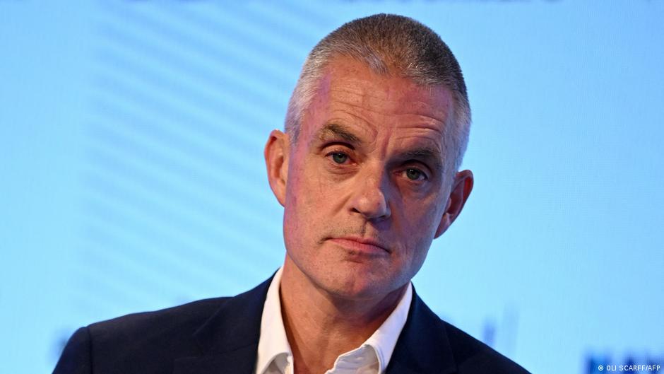 BBC bosses resign amid fury over Trump documentary edit – DW – 11/09/2025