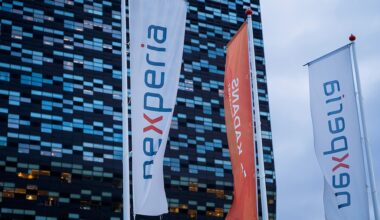 Dutch govt urged to mend chip dispute