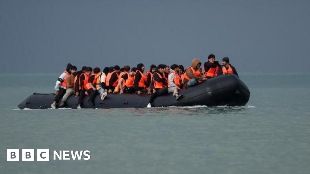 Unprecedented plans for asylum system sees government walk tightrope