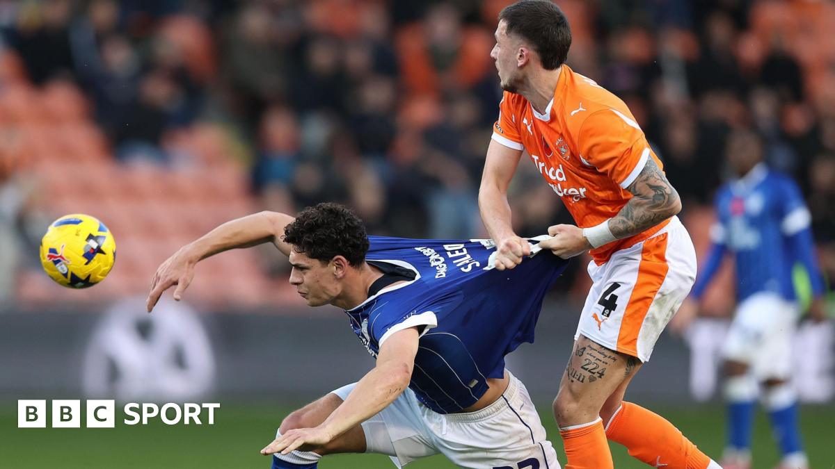 Blackpool 3-1 Cardiff City: Fletcher's brace sees Blackpool maintain revival