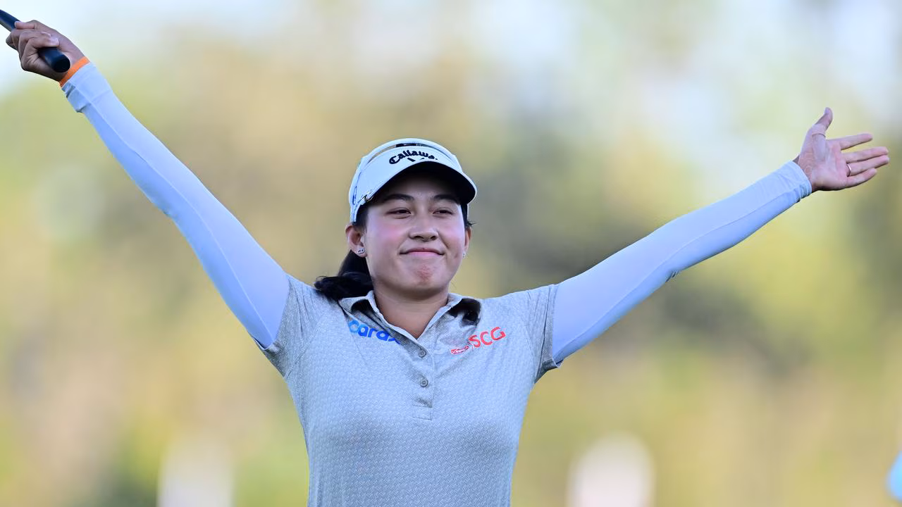 CME Group Tour Championship leaderboard, scores, prize money, Jeeno Thitikul back-to-back wins, Steph Kyriacou hole-in-one, Minjee Lee, video, highlights