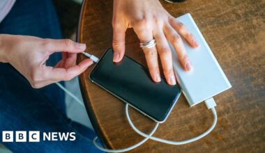 Man catches fire from power bank at Melbourne airport business lounge