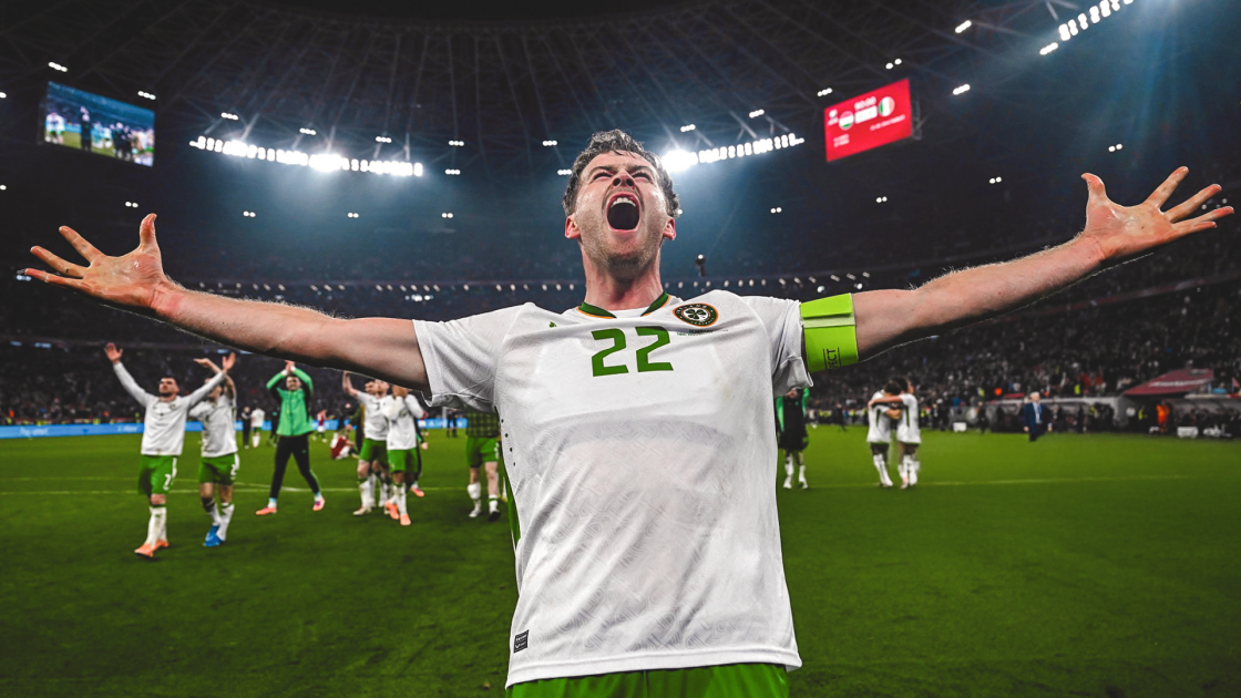 International round-up: Caoimhín Kelleher and Nathan Collins help seal Republic of Ireland’s World Cup play-off spot in dramatic fashion | Brentford FC