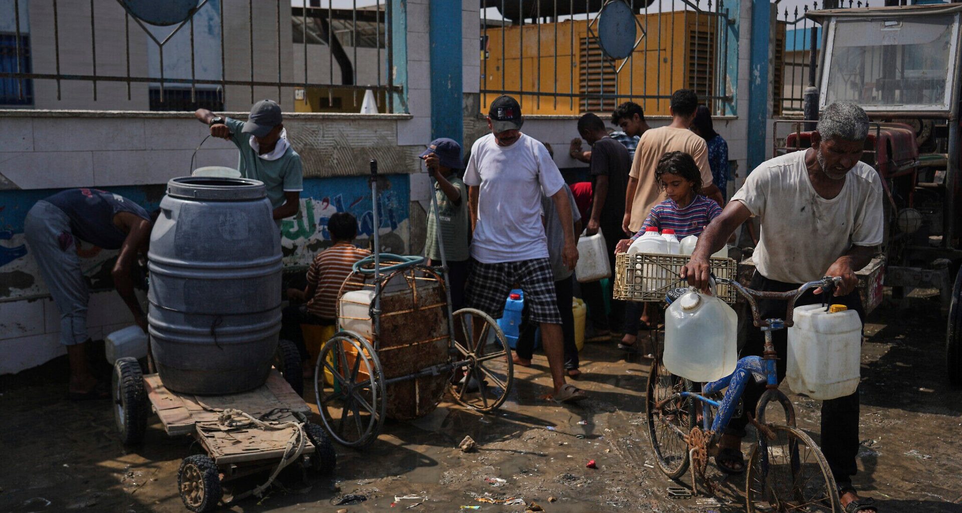 Gaza water provider renews services after Hamas frees employee it detained