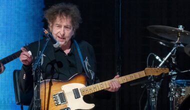 Hear Bob Dylan Perform a Folk Ballad for the First Time in 34 Years