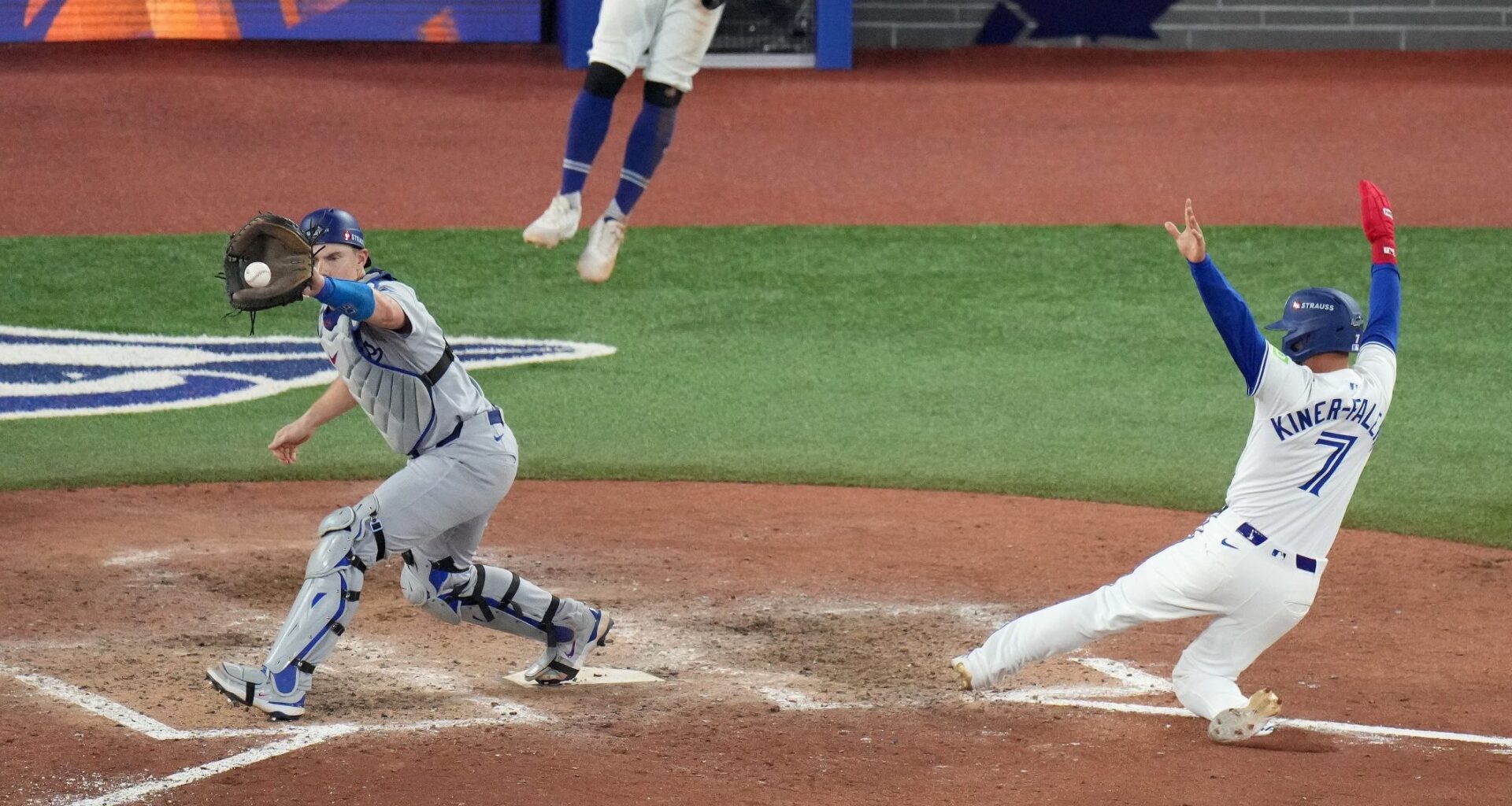 Blue Jays' Kiner-Falefa target of threats following World Series