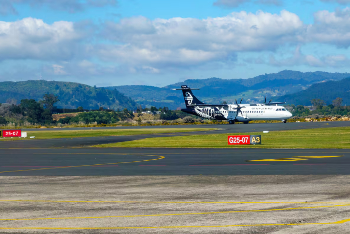 SunLive - Whakaari ash cancels Tauranga Airport flights