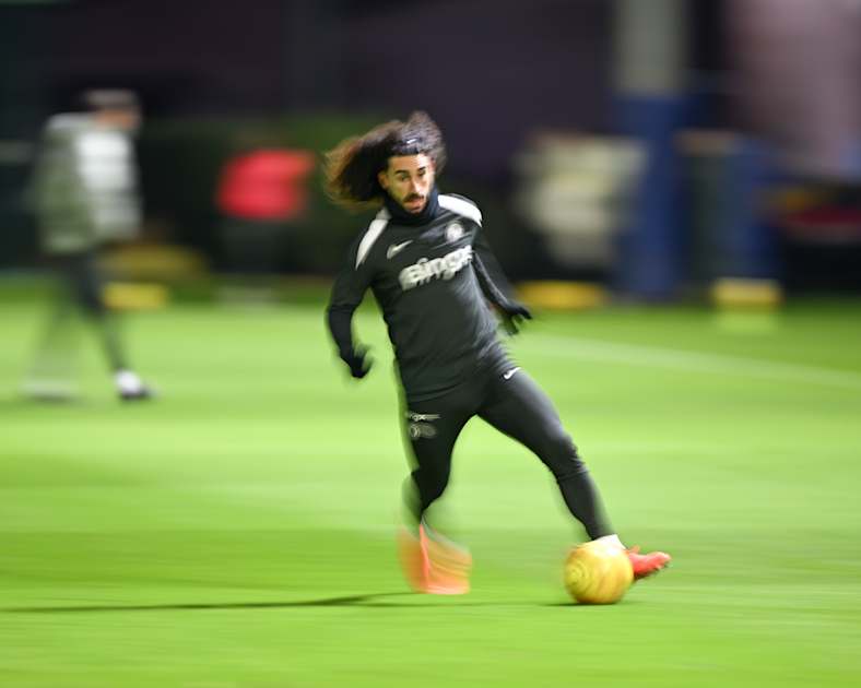 Training gallery: Turning up the intensity for Burnley | News | Official Site