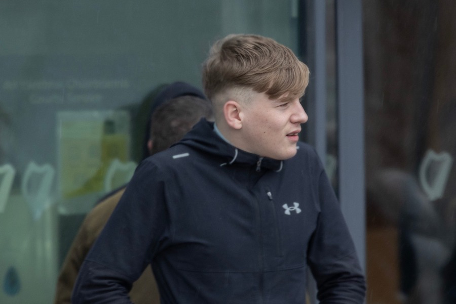 Letterkenny man, 21, admits drug-dealing and robbery
