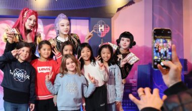 UK School Bans KPop Demon Hunters Songs Over Evil Spirit References - 조선일보