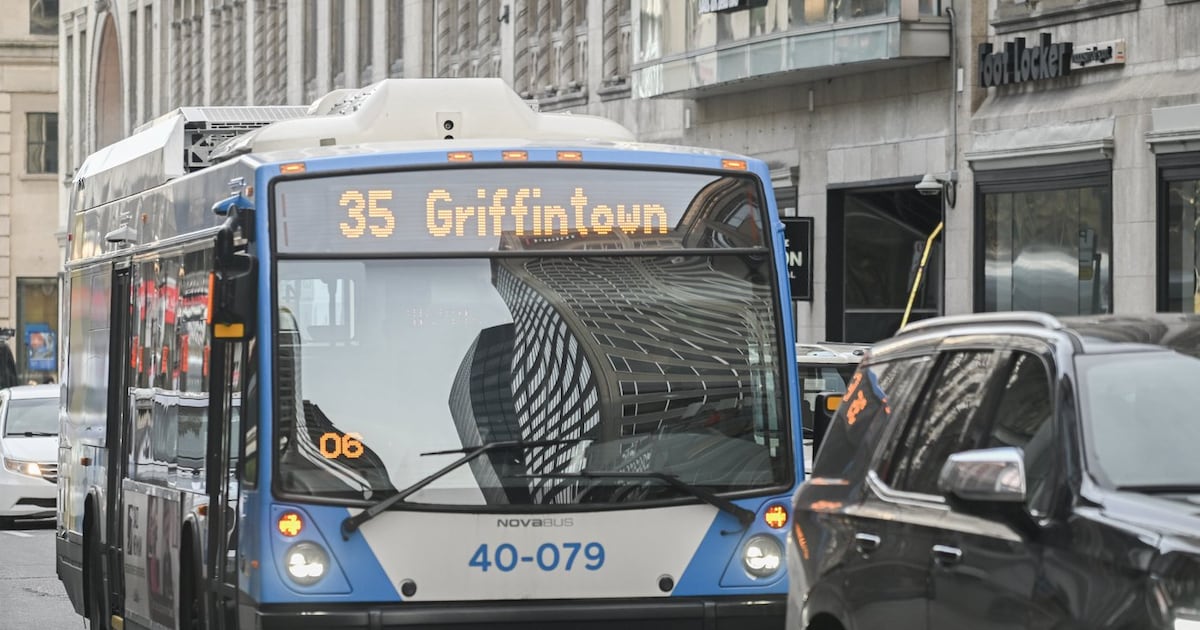 STM: Union representing bus drivers and metro operators threatens another strike on Nov. 15-16 - CTV News