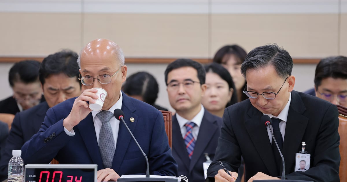 Exclusive: Minister of Government Legislation Asserts Immunity from Impeachment - 조선일보