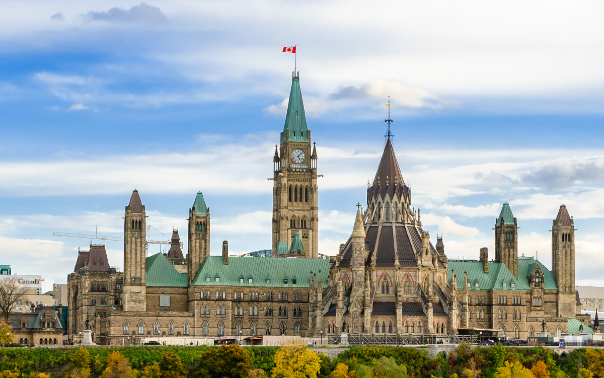 Federal Voting Intentions Canada : Liberals Lead