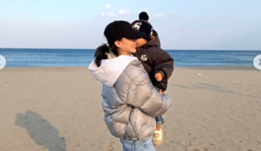 Son Yeon-jae Shares Yangyang Family Trip with Baby - 조선일보