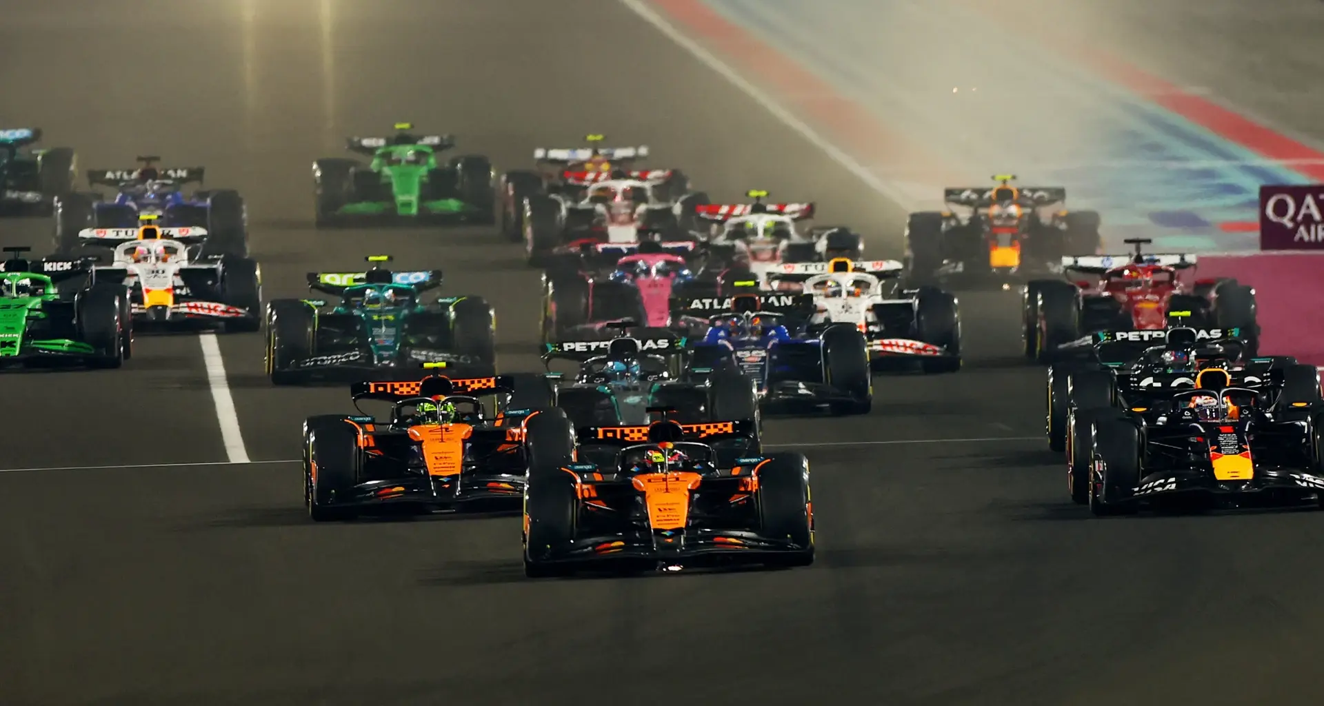 LUSAIL CITY, QATAR - NOVEMBER 28: Oscar Piastri of Australia driving the (81) McLaren MCL39