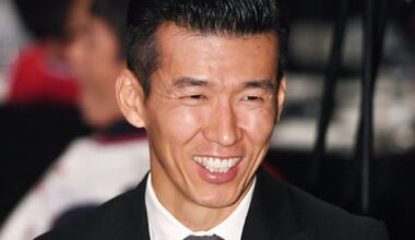 Sean Battles Achilles Pain to Finish Sydney Marathon - 조선일보