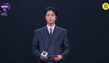 Park Bo-gum Honors Hong Kong Fire Victims - 조선일보