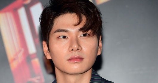 Lee Yi-kyung Alleges Coercion, Pressure to Exit 'Hangout with Yoo' - 조선일보
