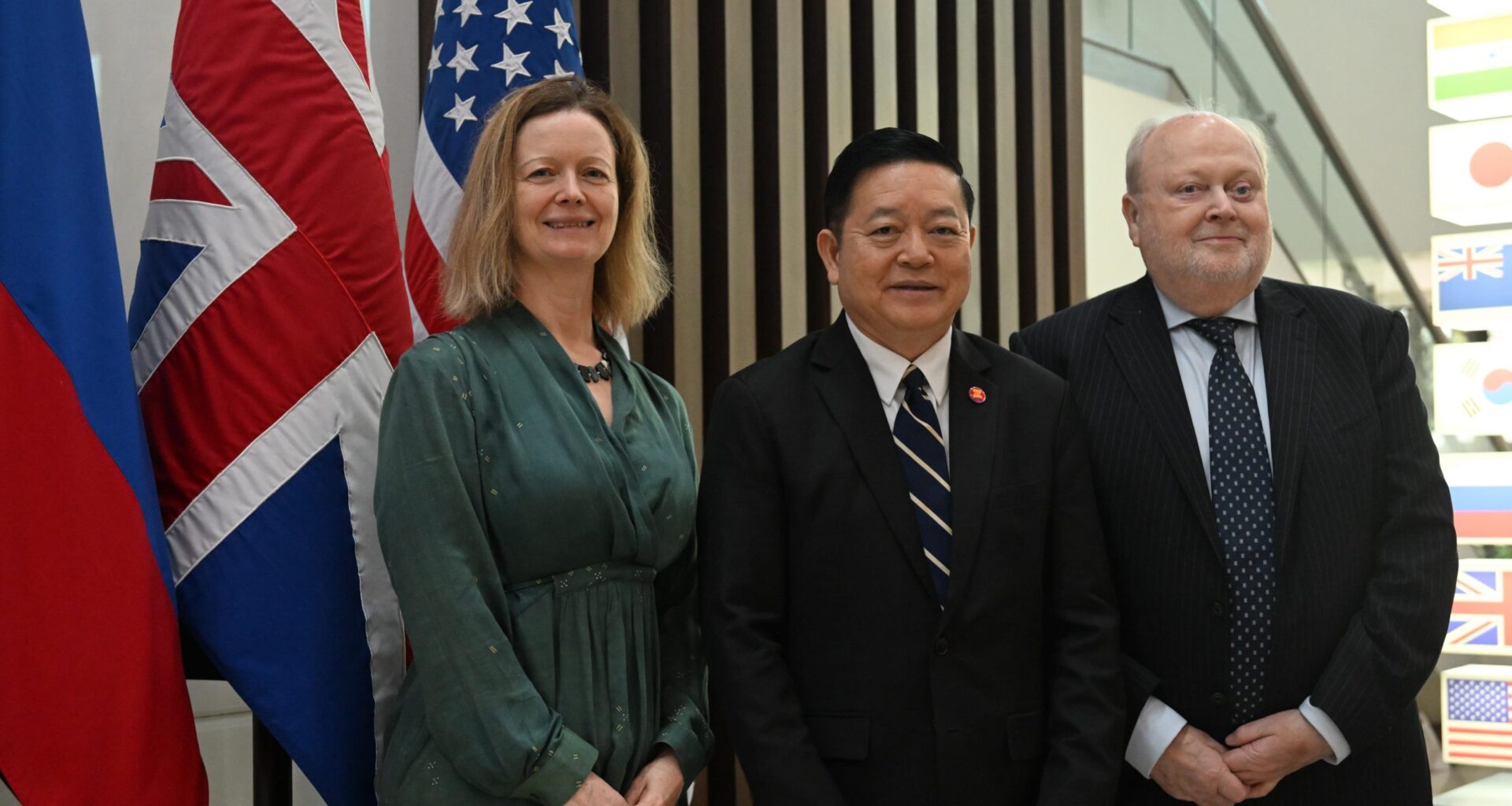 Secretary-General of ASEAN meets with the United Kingdom's International Education Champion