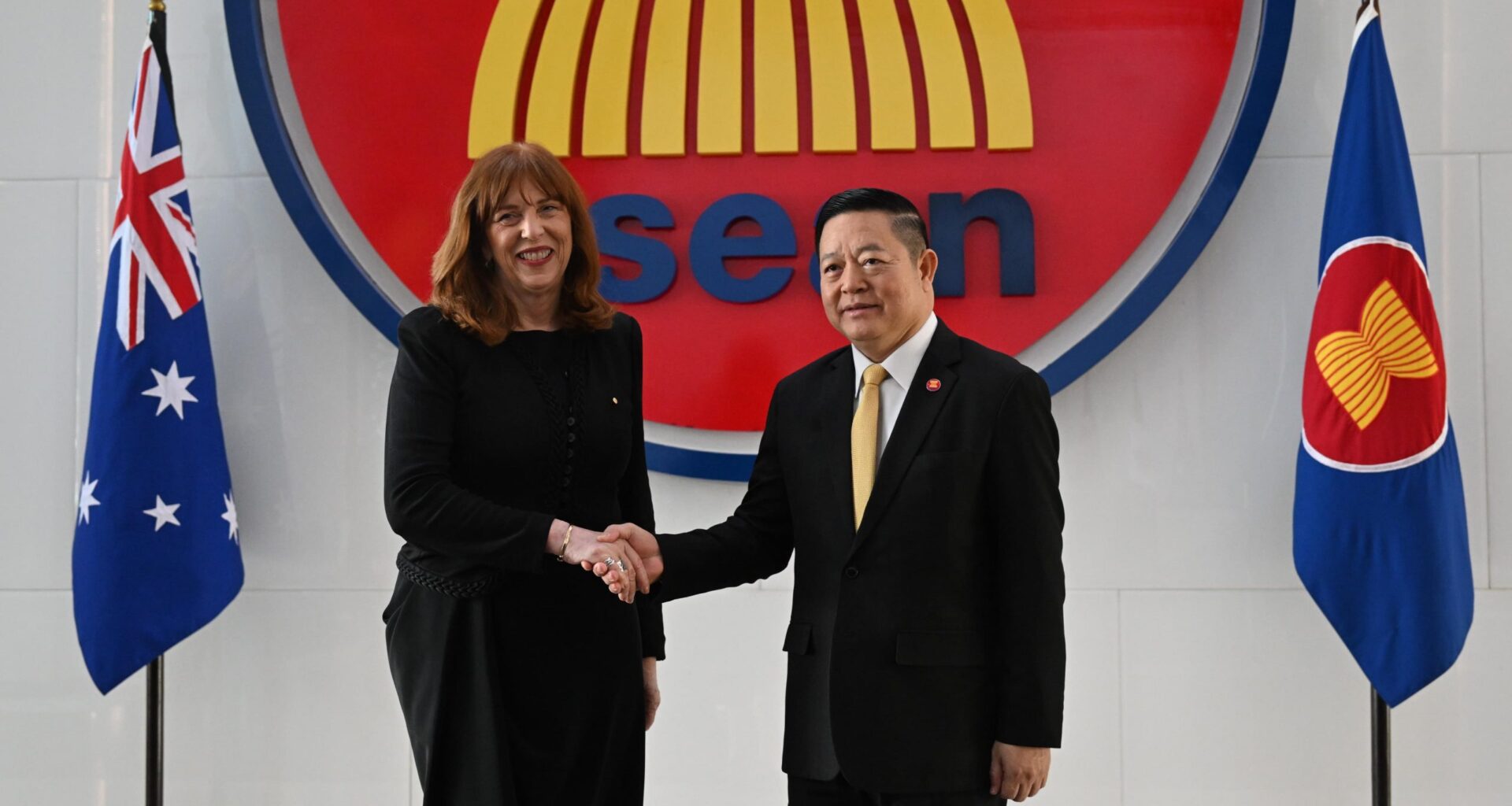 Secretary-General of ASEAN receives Governor of Victoria, Australia, at the ASEAN Headquarters/ASEAN Secretariat