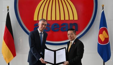 Ambassador of the Federal Republic of Germany to ASEAN presents Credentials to the Secretary-General of ASEAN