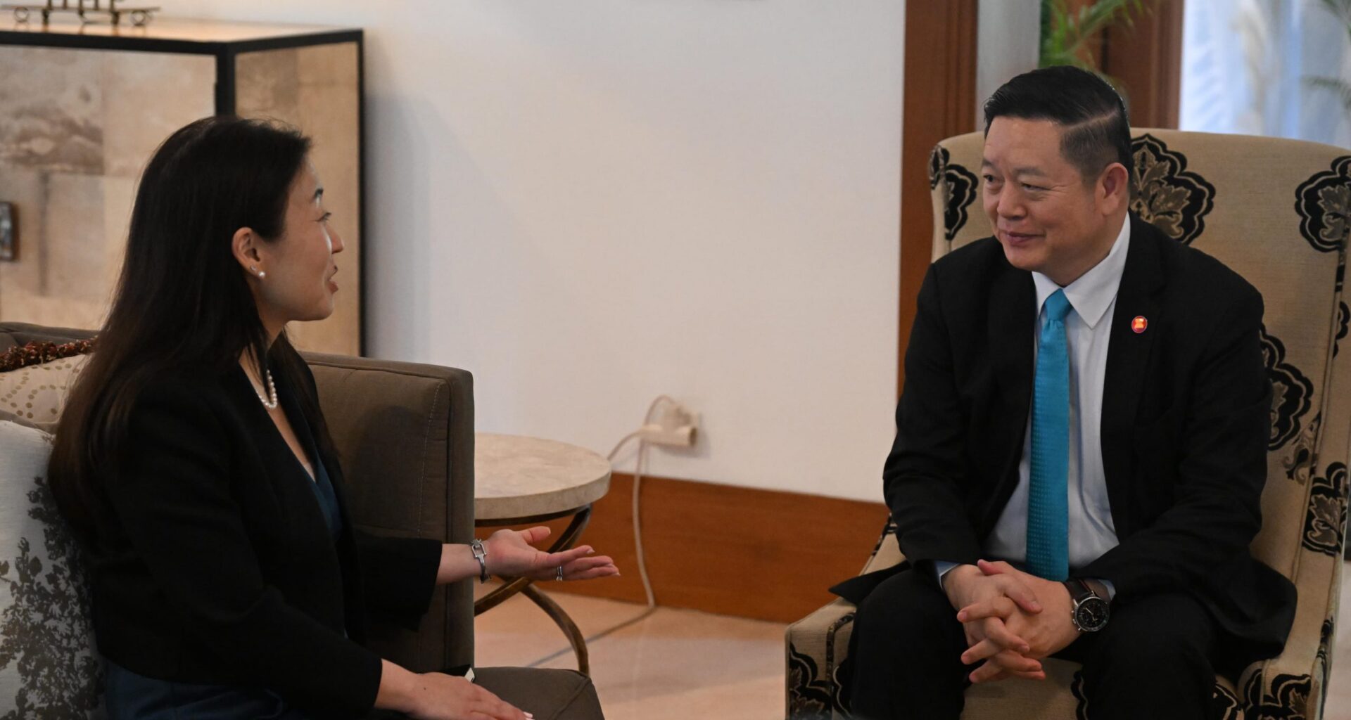 Secretary-General of ASEAN and the Chargé d’affaires ad interim of the United States Mission to ASEAN meets over working lunch