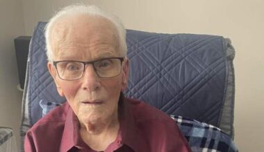 WWII veteran ‘proud’ to have left U.S. for Canada 100 years ago