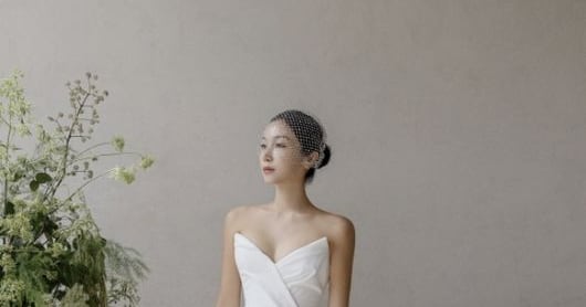 Kim Ok-vin Marries Non-Celebrity Partner in Private Ceremony - 조선일보