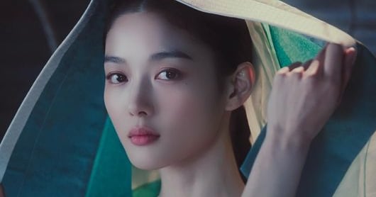 Kim You-jung Tops Drama Charts with 'Dear X' Acting Acclaim - 조선일보