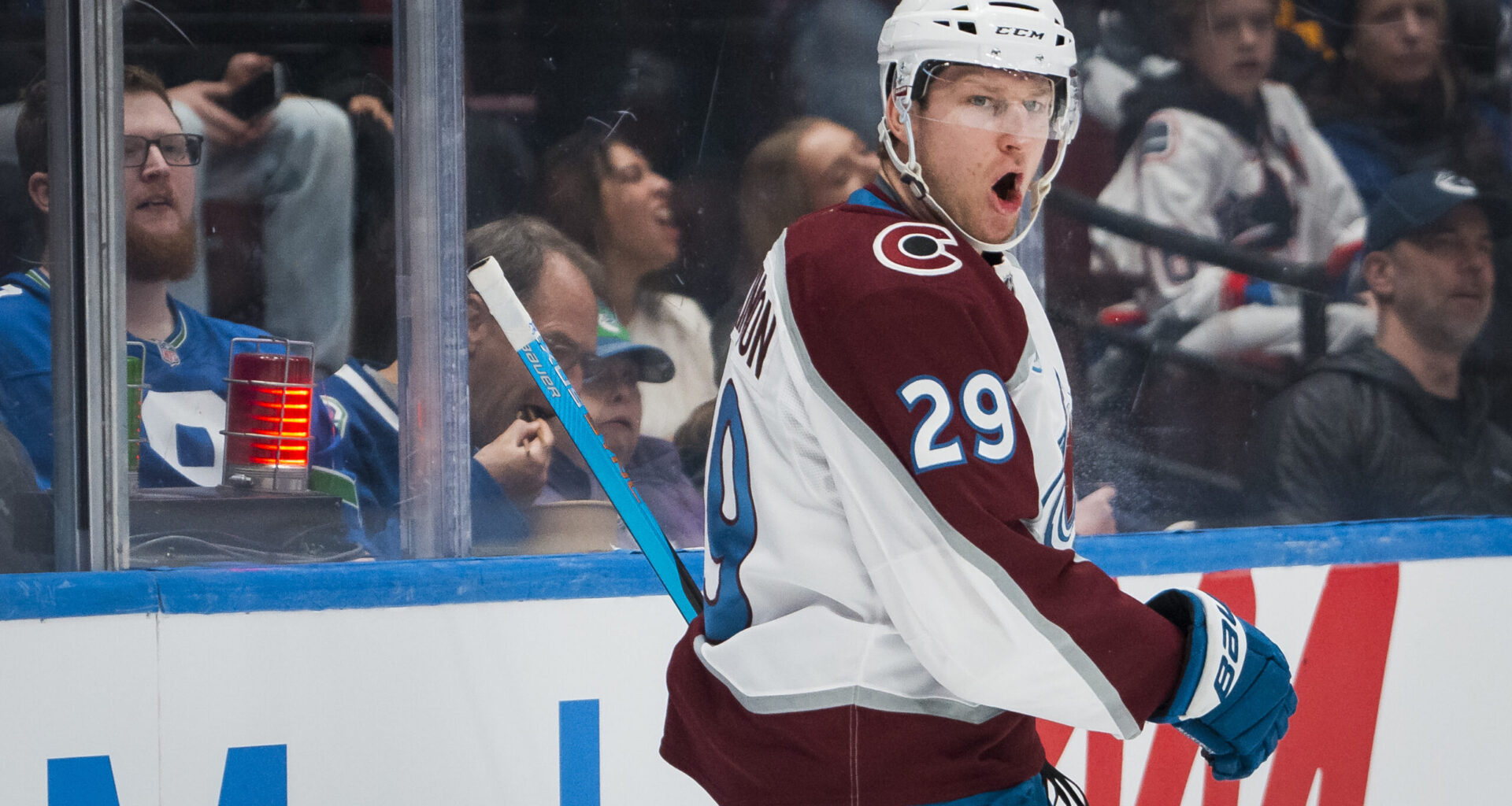 Bedard, Carlsson & Gauthier Stay Hot; Fiala Hits 500, Connor 600, and MacKinnon Steals the Show (Nov 10) – DobberHockey