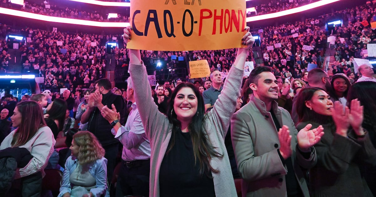 Thousands protesting Quebec physician payment law at Bell Centre - CTV News