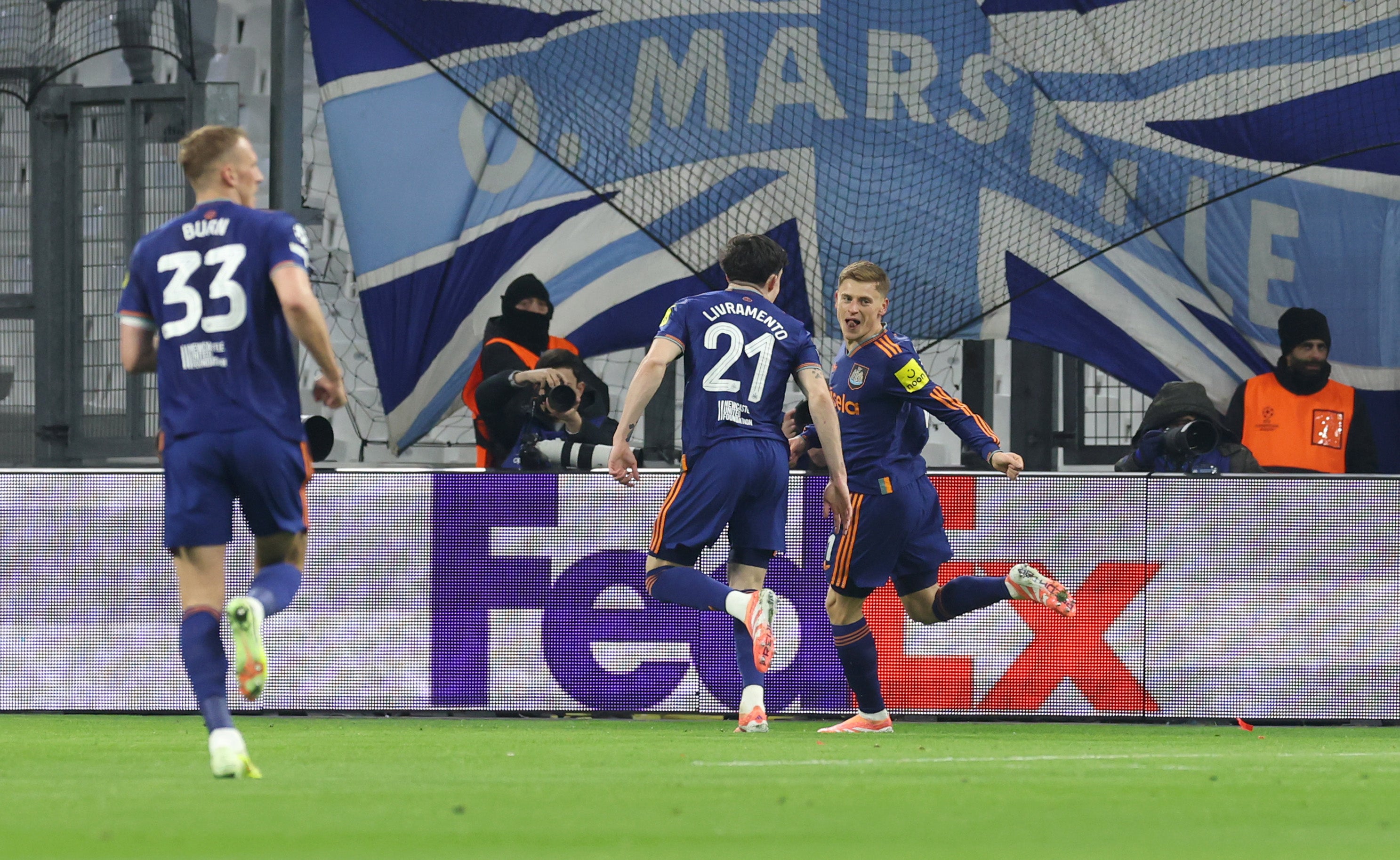 Harvey Barnes scored again for Newcastle to give the visitors the lead in France