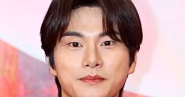 Hangout with Yoo Production Apologizes for Lee Yi-kyung Departure, Noodle Challenge - 조선일보