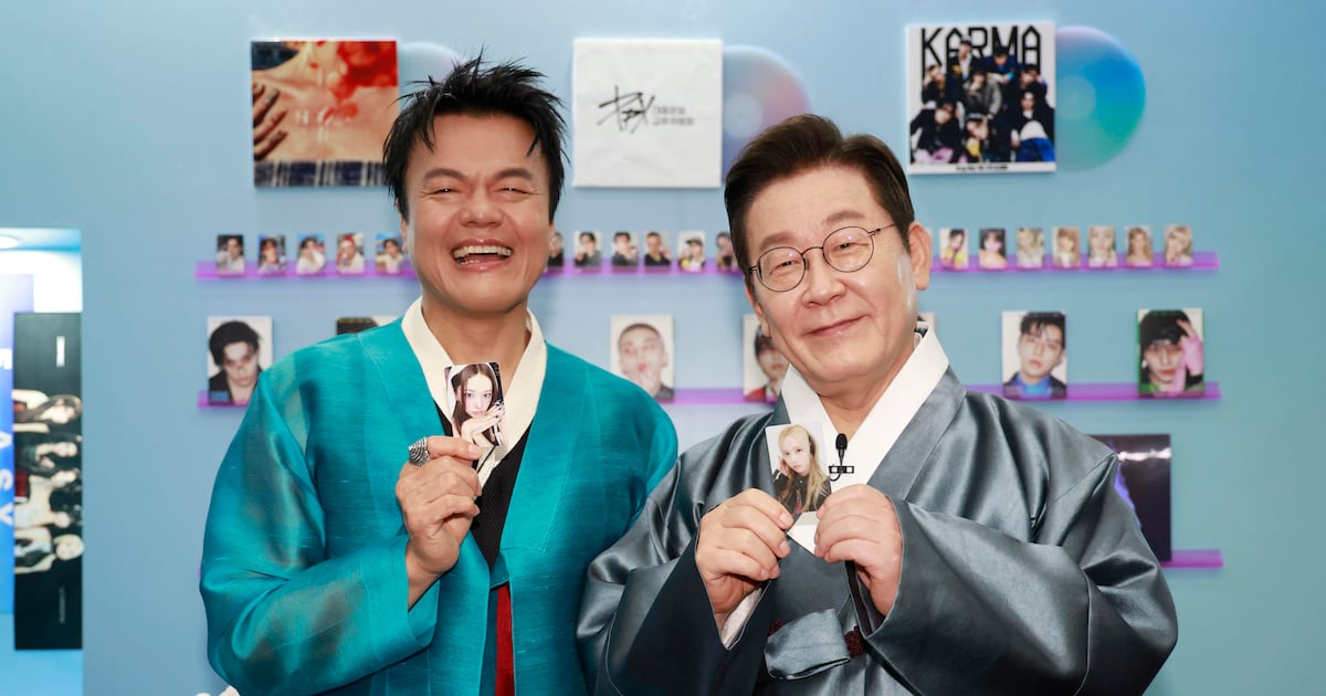 Presidential Committee Dismisses Hallyu Ban Lift Claims as Exaggerated - 조선일보