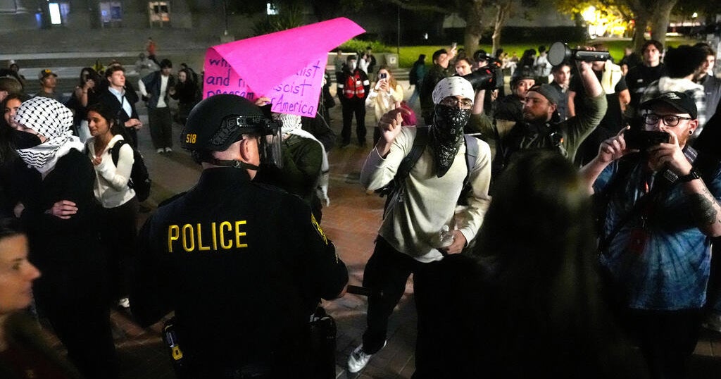 Justice Department says it's investigating "violent riots" at UC Berkeley Turning Point USA event