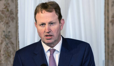 Asylum seekers to pay up to 40% of income to fund accommodation under new plan