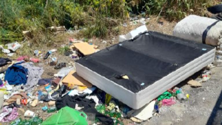 Auckland Council said contractors had been called out 55 times to deal with illegal dumping in this Māngere cul-de-sac.