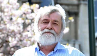 $300 power hike ‘kick in the nuts’