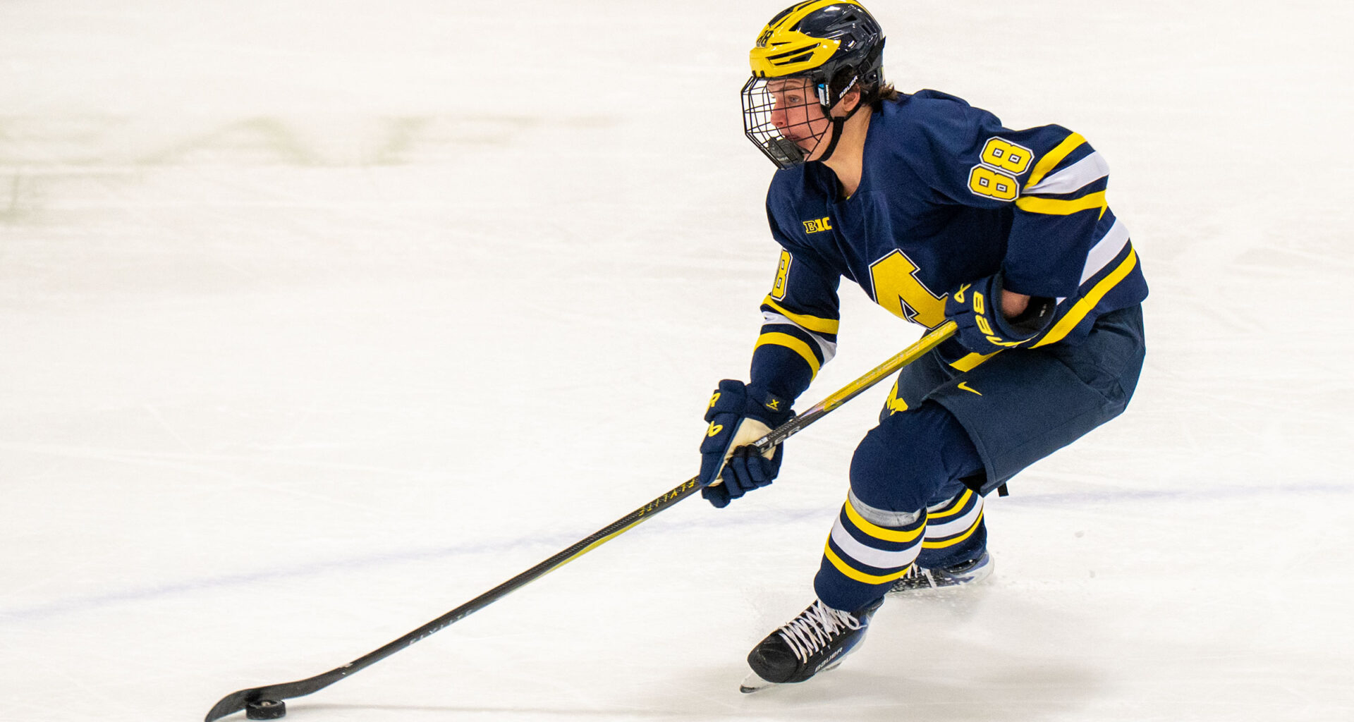 Michigan defenseman Henry Mews suffers season-ending injury